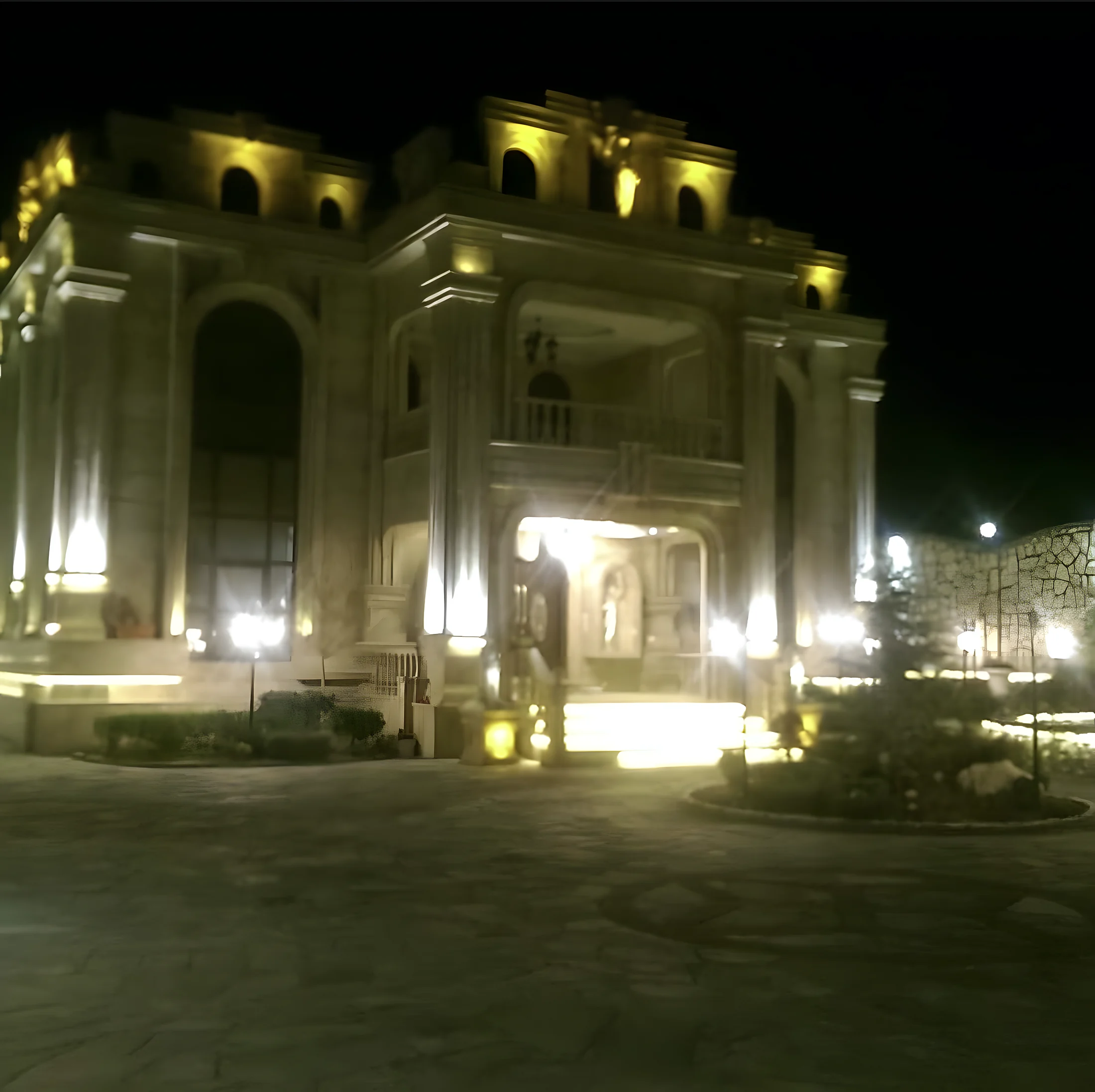 نورپردازی نمای ویلای کلاسیک